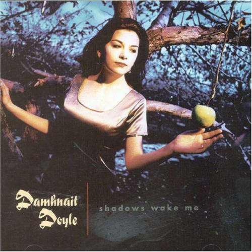 Damhnait Doyle/Shadows Wake Me@Import-Can