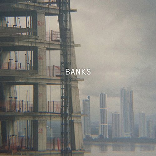 Paul Banks/Banks