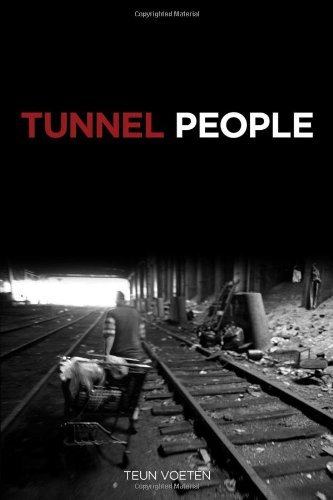 Tuen Voeten Tunnel People 