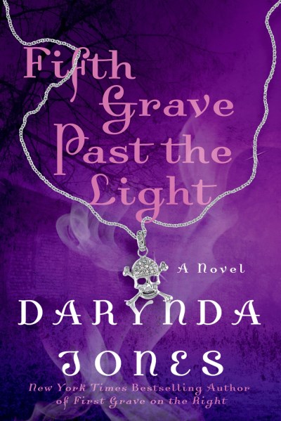 Darynda Jones/Fifth Grave Past the Light