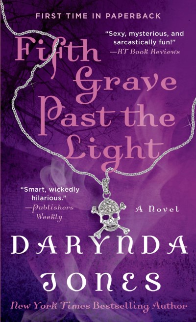 Darynda Jones/Fifth Grave Past the Light