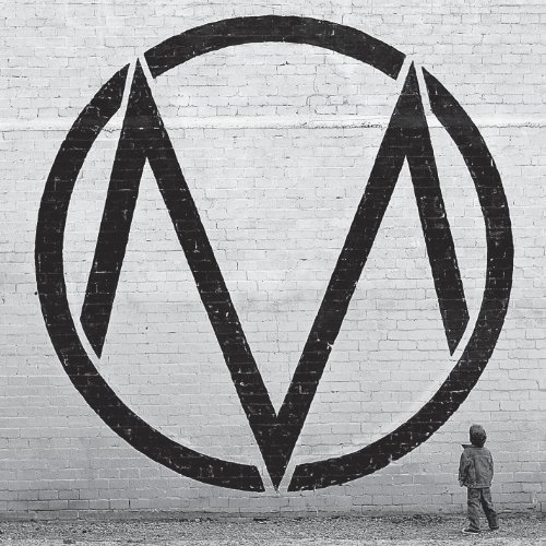 The Maine/Black & White