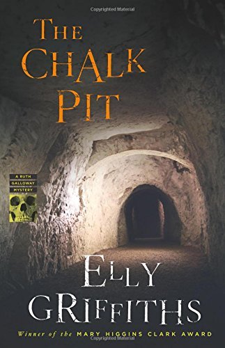 Elly Griffiths/The Chalk Pit
