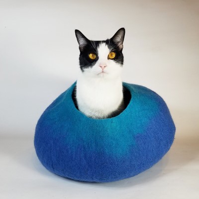 Walking Palm Cat Cave Bed - Blue & Turquoise