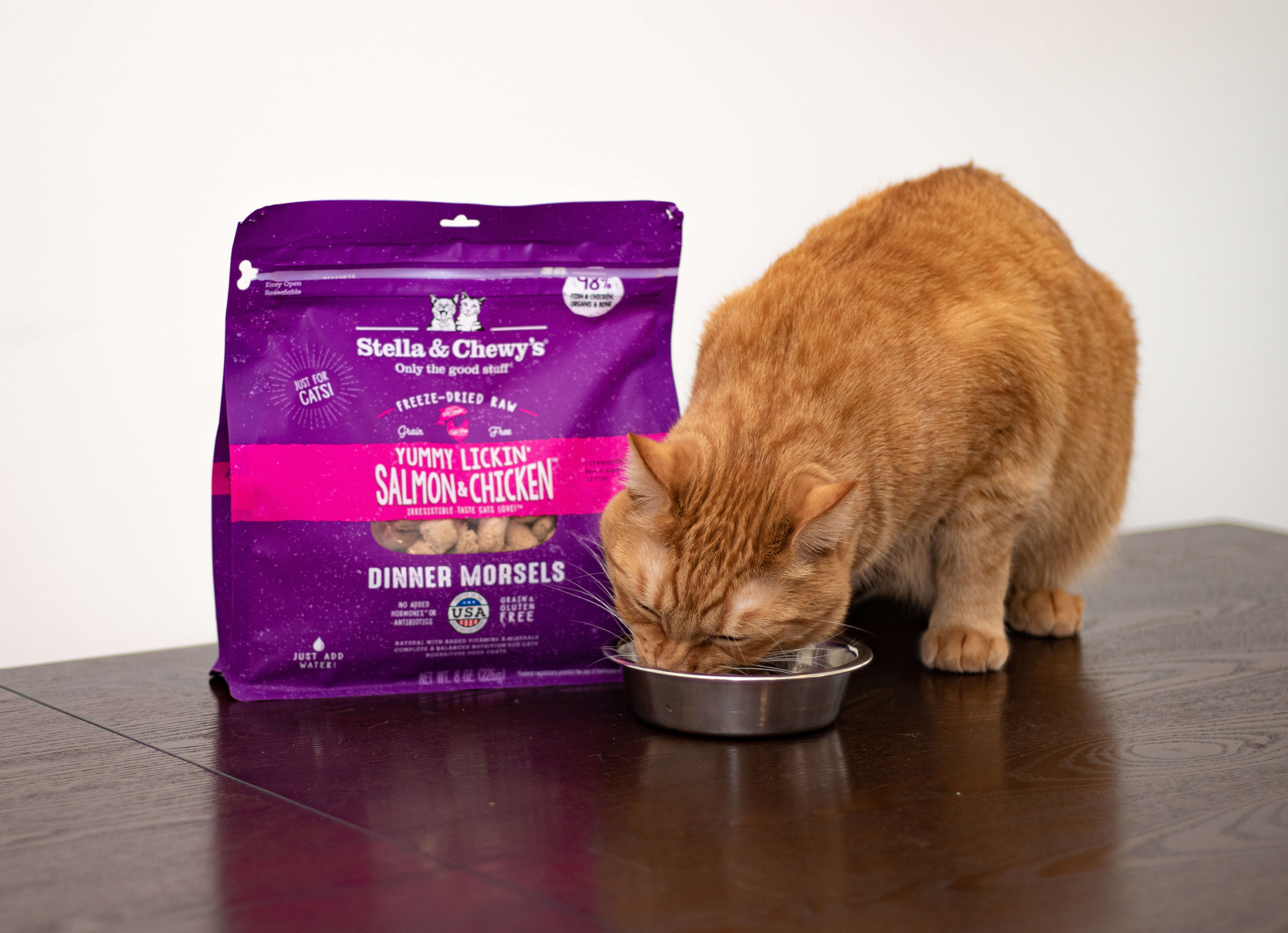 S&C cat freeze-dried salmon & chicken lifestyle